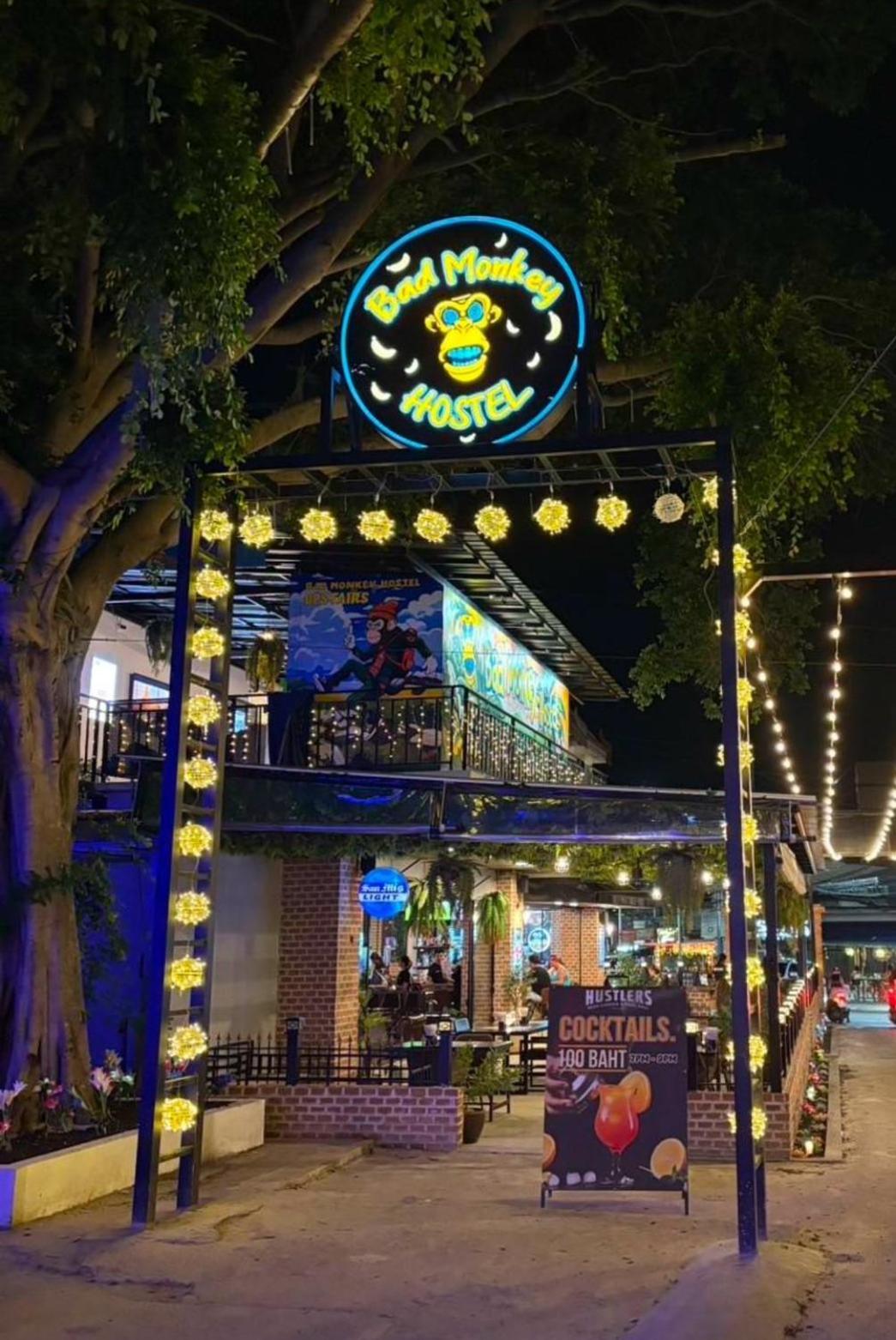 Bad Monkey Samui Hostel Praia de Chaweng Exterior foto